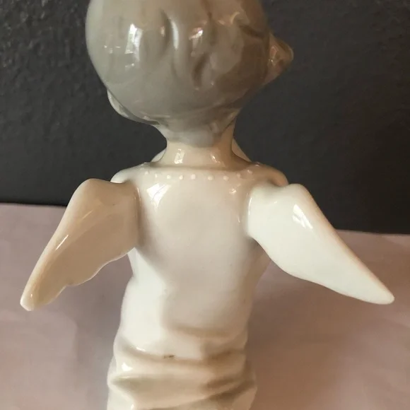 Llardo vintage collection porcelain high gloss Angel Praying